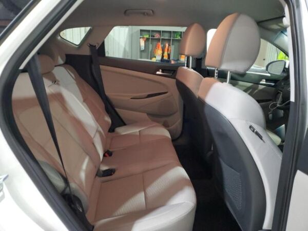 Hyundai Tucson 2020 - KM8J33A42LU233269