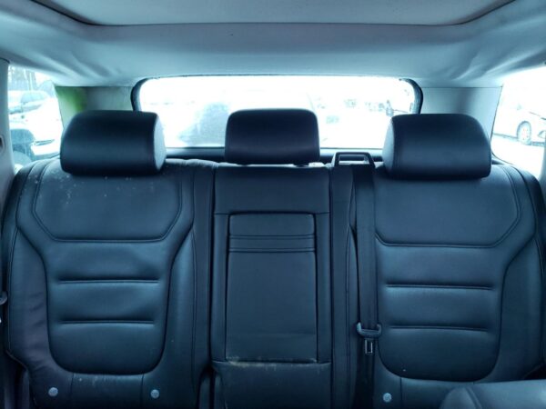 VOLKSWAGEN TOUAREG SILVER - WVGFG9BP9BD001966