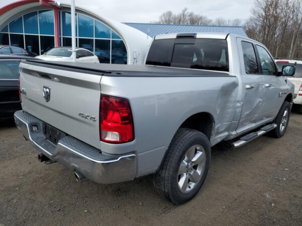 RAM 1500 SILVER - 1C6RR7GTXES299229