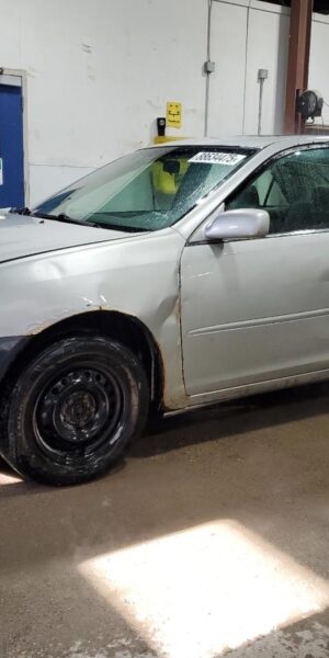 TOYOTA CAMRY SILVER - 4T1BE30KX5U393398