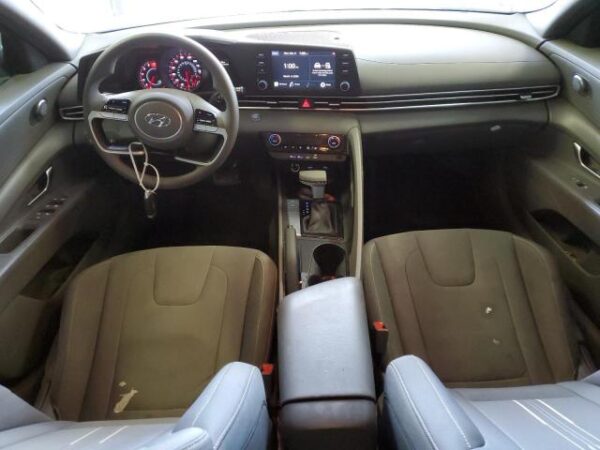 Hyundai Elantra 2022 - KMHLM4AG2NU296655