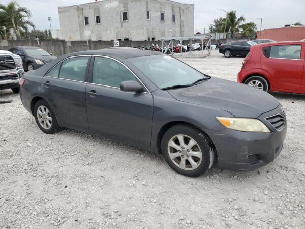 TOYOTA CAMRY GREEN - 4T1BF3EK0BU202024