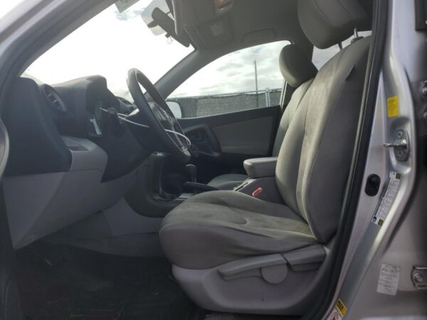 TOYOTA RAV4 SILVER - 2T3ZF4DV2BW065479