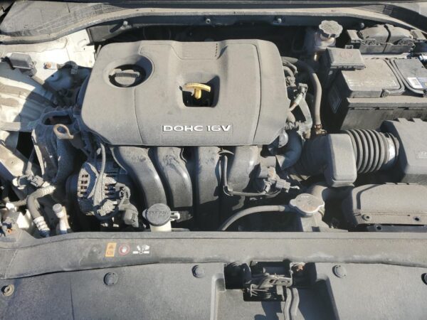 HYUNDAI ELANTRA SILVER - 5NPD74LF5HH071004