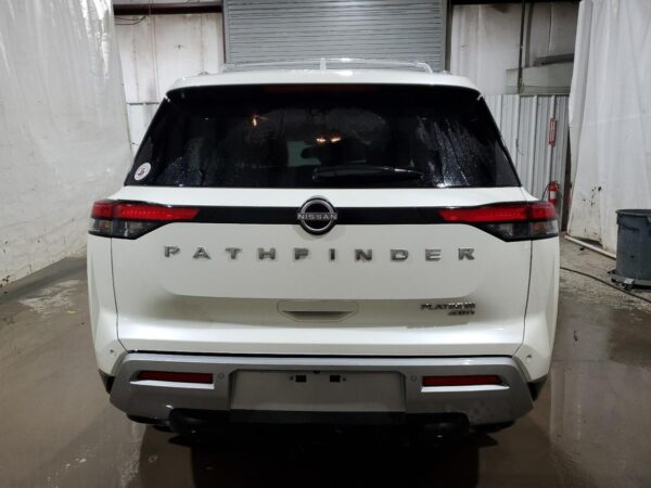 NISSAN PATHFINDER WHITE - 5N1DR3DKXRC217387