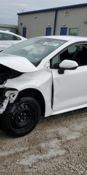 TOYOTA COROLLA WHITE - 5YFEPMAE1NP294363