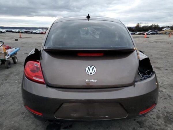 Volkswagen BEETLE 2016 - 3VWJ17ATXGM606137