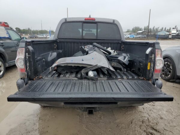 TOYOTA TACOMA GRAY - 5TFJU4GNXFX074561