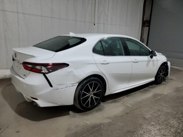 TOYOTA CAMRY WHITE - 4T1G11AK8MU454251