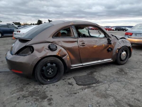 Volkswagen BEETLE 2016 - 3VWJ17ATXGM606137