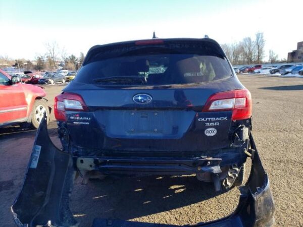 Subaru OUTBACK 2018 - 4S4BSETC5J3361791