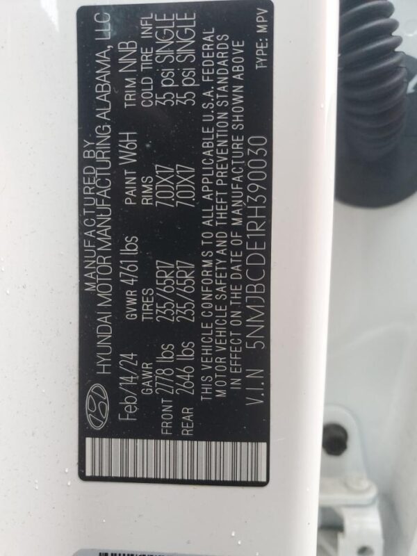 HYUNDAI TUCSON WHITE - 5NMJBCDE1RH390030