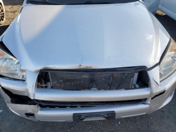 TOYOTA RAV4 SILVER - JTMBF4DV9C5050973