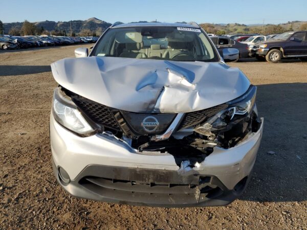 NISSAN ROGUE SILVER - JN1BJ1CP3KW219266