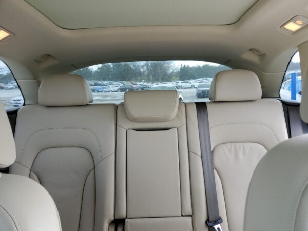 AUDI Q5 WHITE - WA1C2AFP4HA073180