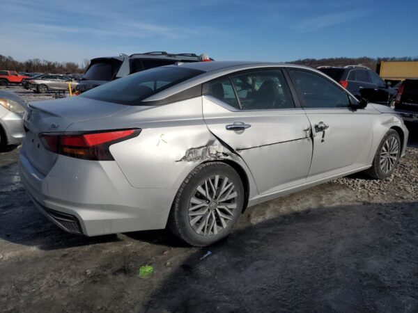NISSAN ALTIMA SILVER - 1N4BL4DV5RN338870