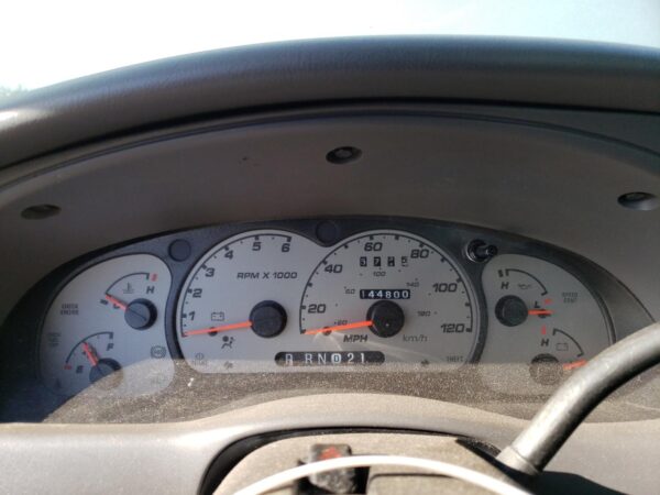 FORD RANGER SILVER - 1FTYR10D63TA35937
