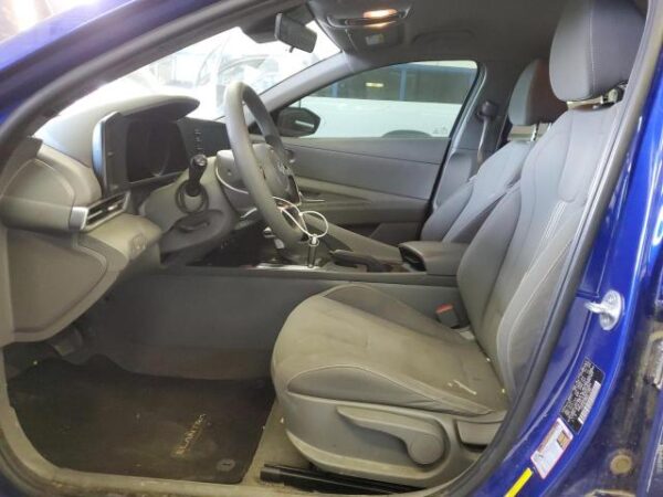 Hyundai Elantra 2022 - KMHLM4AG2NU296655