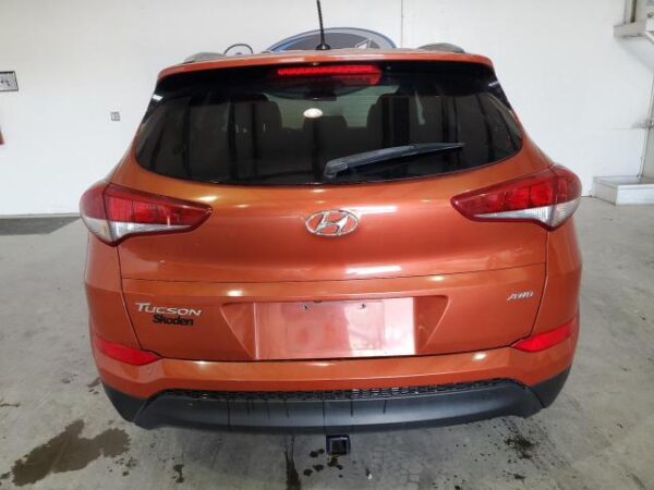 Hyundai Tucson 2017 - KM8J3CA45HU316007