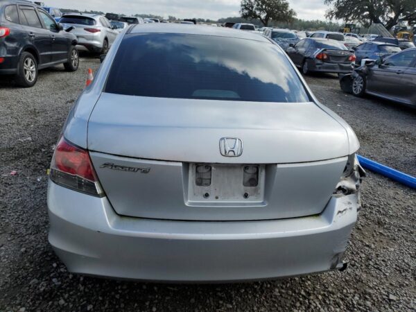 HONDA ACCORD SILVER - JHMCP263X8C013109