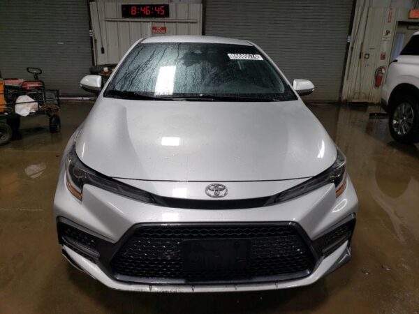 TOYOTA COROLLA SILVER - JTDS4RCE5LJ051419