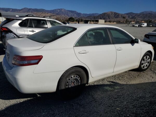 TOYOTA CAMRY WHITE - 4T4BF3EK7AR012533