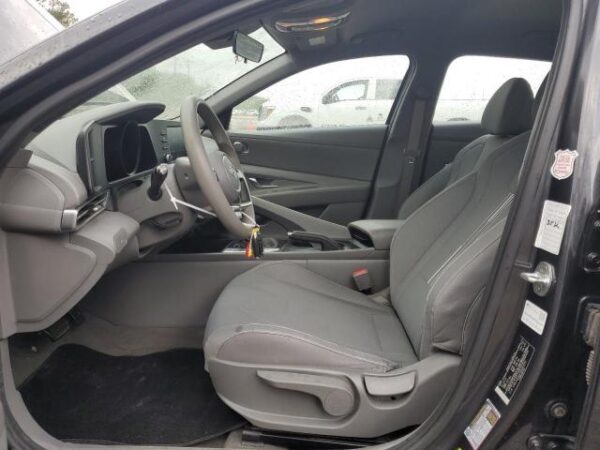 Hyundai Elantra 2021 - 5NPLM4AG7MH052075