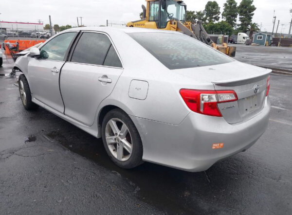 Toyota Camry 2014 Sport Silver 2.5L- 4T4BF1FK6ER359232