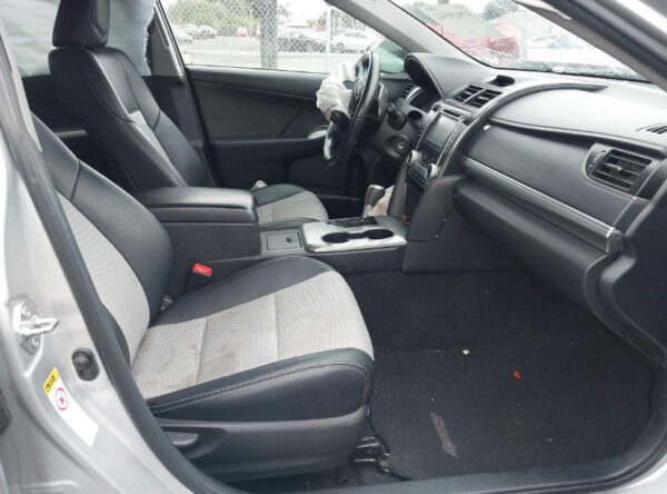 Toyota Camry 2014 Sport Silver 2.5L- 4T4BF1FK6ER359232
