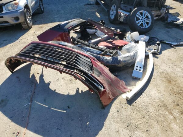 TOYOTA SIENNA MAROON - 5TDESKFCXPS092738
