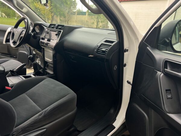 2019 TOYOTA Land Cruiser Prado White - JTEBR3FJ60K151466