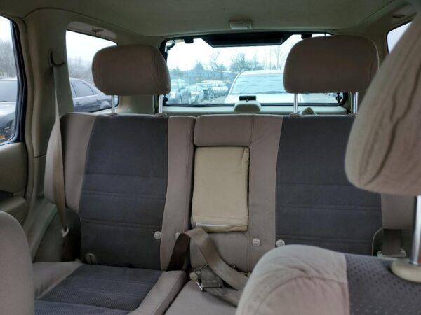NISSAN PATHFINDER GOLD - JN8DR09Y11W609651