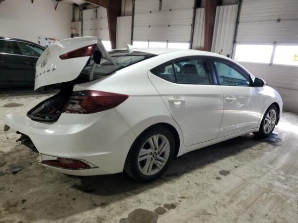Hyundai Elantra 2020 - 5NPD84LF8LH585712