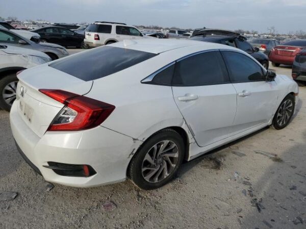 Honda Civic 2018 - 2HGFC2F79JH551589
