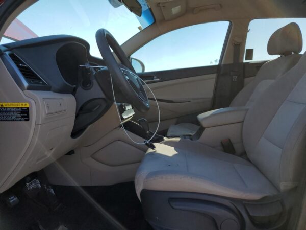 HYUNDAI TUCSON BURGUNDY - KM8J23A4XJU809111