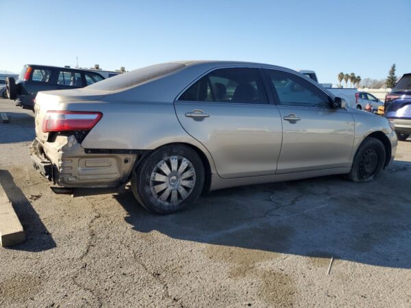 TOYOTA CAMRY GOLD - 4T1BE46K97U172438