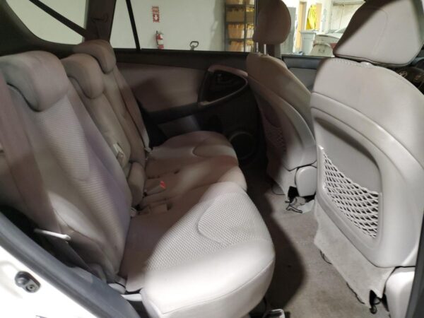 TOYOTA RAV4 WHITE - JTMBK31V385067348