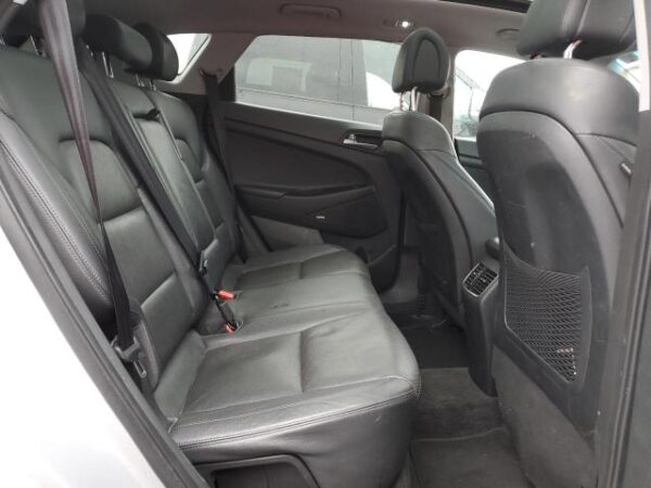 Hyundai Tucson 2017 - KM8J3CA24HU452207