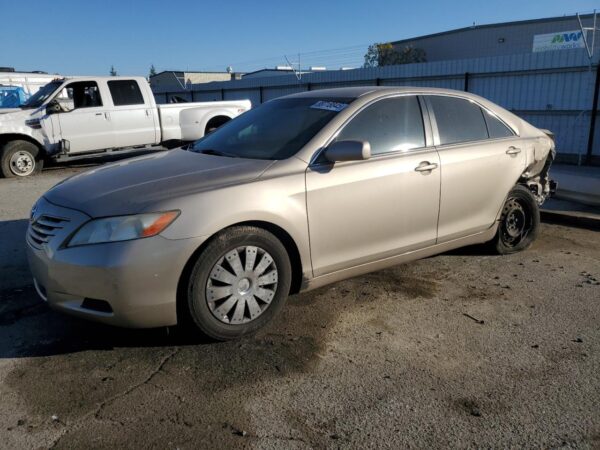 TOYOTA CAMRY GOLD - 4T1BE46K97U172438