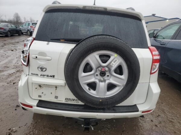 TOYOTA RAV4 WHITE - 2T3ZK31V69W002003