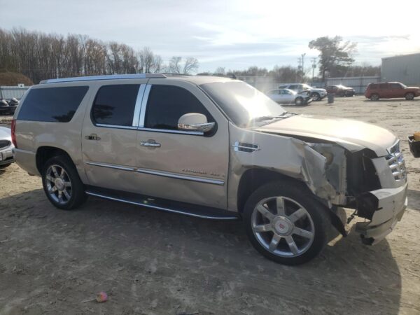 CADILLAC ESCALADE BEIGE - 1GYFK66808R268066
