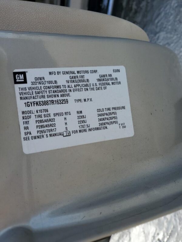CADILLAC ESCALADE BEIGE - 1GYFK63887R163259