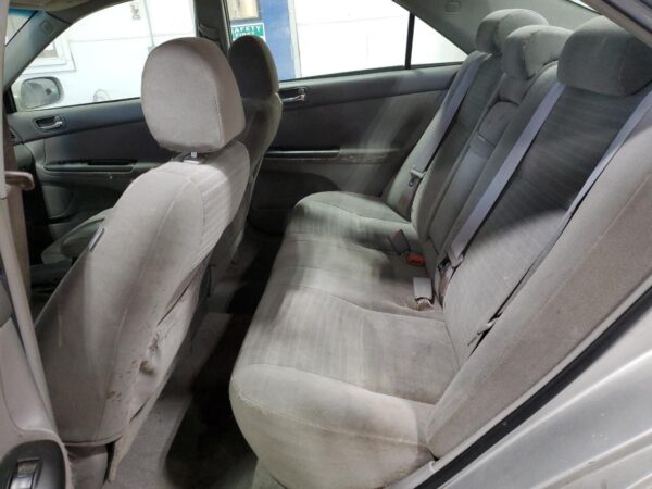 TOYOTA CAMRY SILVER - 4T1BE30KX5U393398