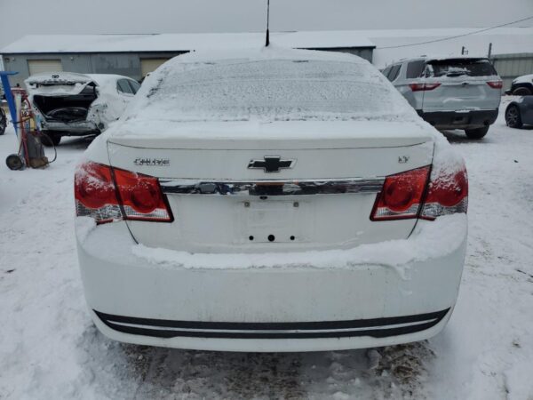CHEVROLET CRUZE WHITE - 1G1PE5SB5E7314908