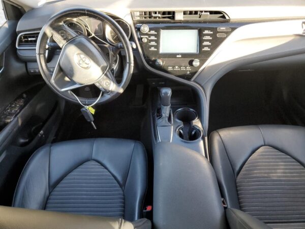 TOYOTA CAMRY WHITE - 4T1G11AKXLU343408