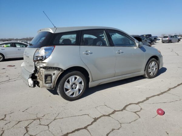 TOYOTA COROLLA SILVER - 2T1KR32E94C207409