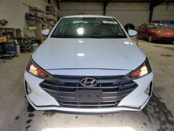 Hyundai Elantra 2020 - 5NPD84LF8LH585712