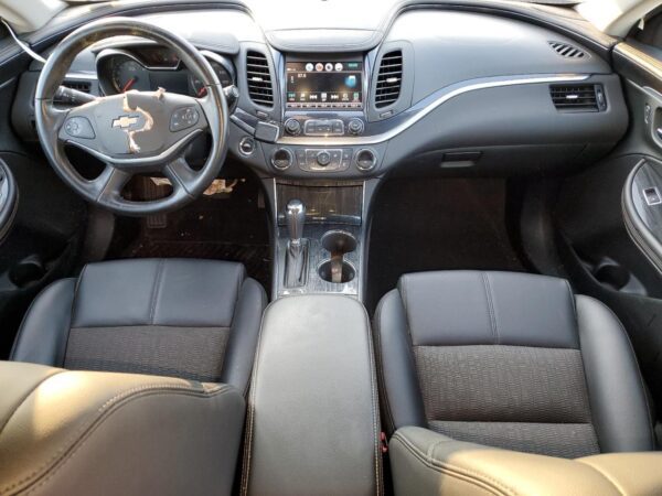 CHEVROLET IMPALA SILVER - 2G1105S39J9120145