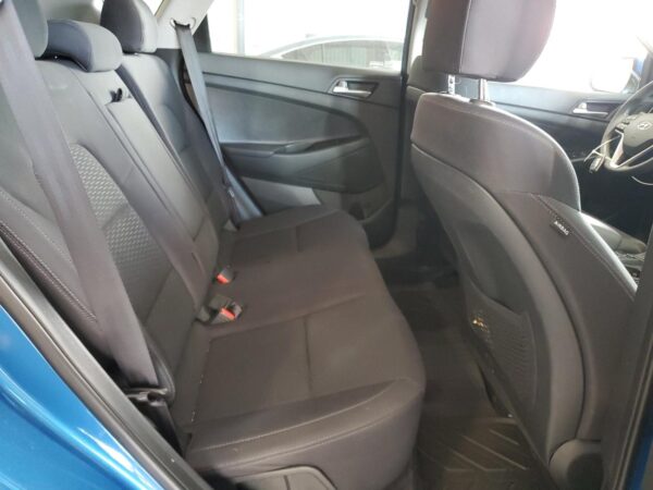 HYUNDAI TUCSON BLUE - KM8J33A44KU026557