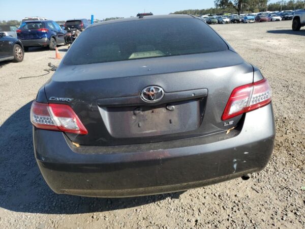 TOYOTA CAMRY GRAY - 4T1BF3EK6BU692520